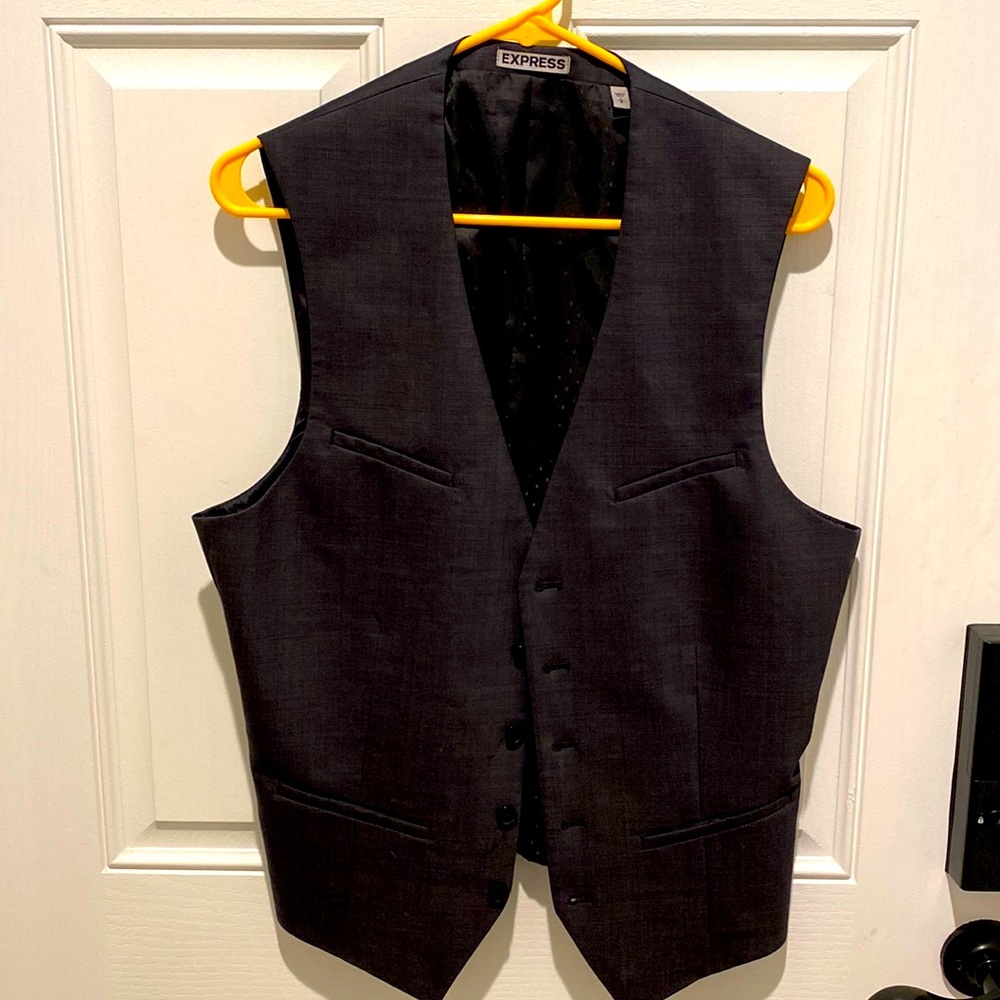 Express black vest
